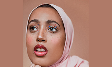 SevenSix Agency represents Muslim British MUA Salwa Rahman 